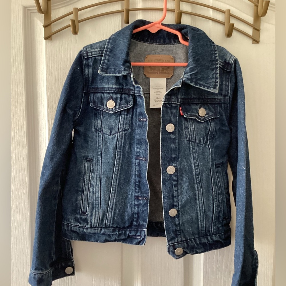 Levi’s Jean Jacket size SP CH 8- 10 years 
128-140CM